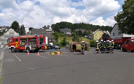 Die Einsatzkrfte der Feuerwehr Maxsain haben sich zum Thema Technische Hilfeleistung" (TH) weiter gebildet. (Foto: Feuerwehr Maxsain)