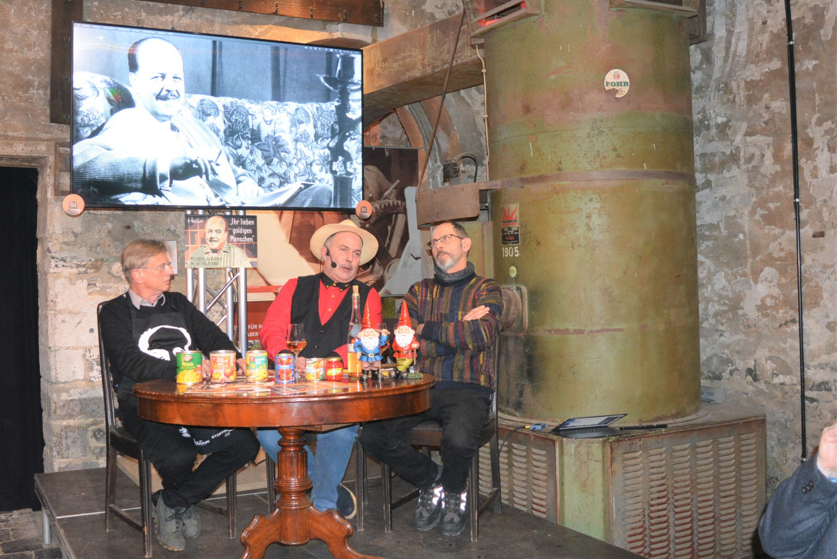 Kochshow mit "Clemens Wilmenrod" im Stffelpark
(Foto: Wolfgang Rabsch)