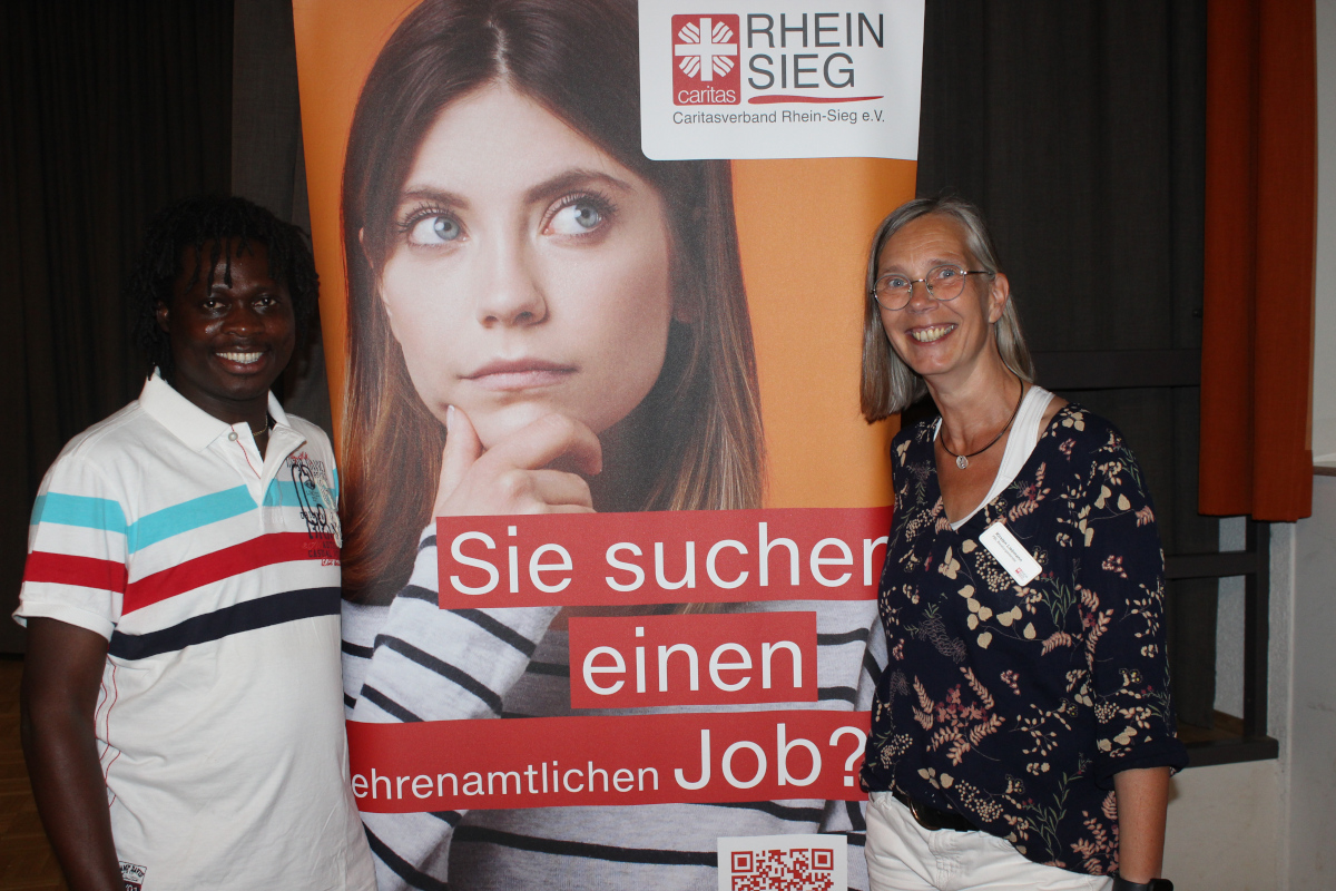 Simon Mputu-Ngimbi und Kirsten Liebemann von der Caritas Rhein-Sieg
(Fotos: Jennifer Patt)