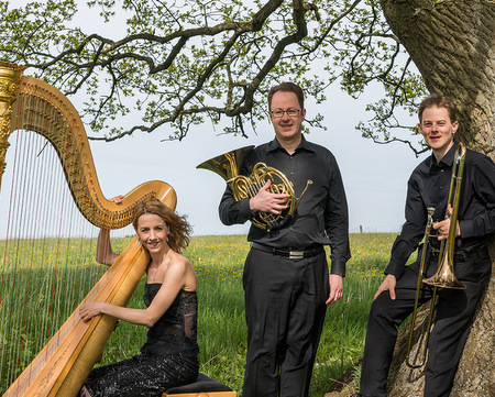 Emilie Jaulmes, Michael Nassauer und Matthias Nassauer sind das Trio Glissando. Am am 27. Mai spielen sie in der Birnbacher Kirche. (Foto: Veranstalter)