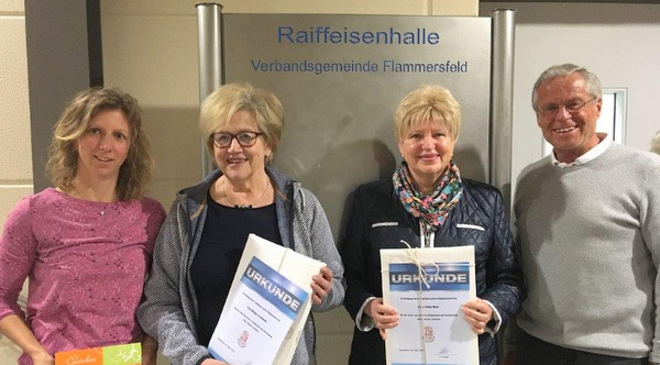 Beim TuS Horhasuen gab es Ehrungen fr (von links) Sonja Schneeloch, Marga Lachmuth und Erika Motz durch den Vorsitzenden Friedrich Stahl. (Foto: TuS Horhausen)  