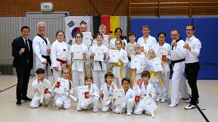 Erfolgreiche Grtelprfung bei Taekwondo Flammersfeld 