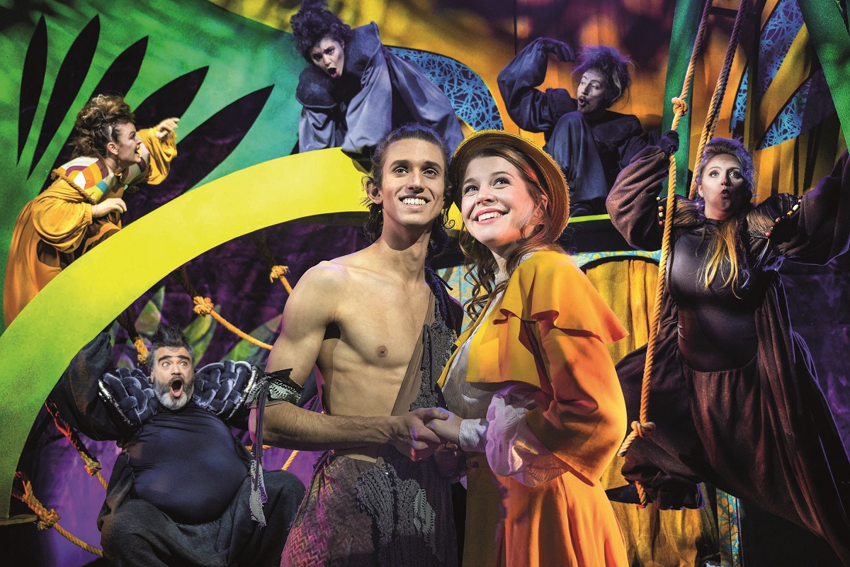 Im Musical-Highlight "Tarzan" erlebt das Publikum gemeinsam mit dem Titelhelden ein atemberaubendes Dschungel-Abenteuer. (Foto: Nilz Bhme)
