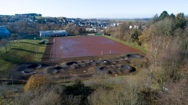 Tennenplatz an der Realschule plus. Foto: Stadt Hachenburg