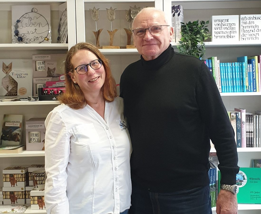 Solveig Ariane und Klaus-Joachim Prusko bergeben die Wller Buchhandlung an die Kette Thalia. (Foto: Thalia) 