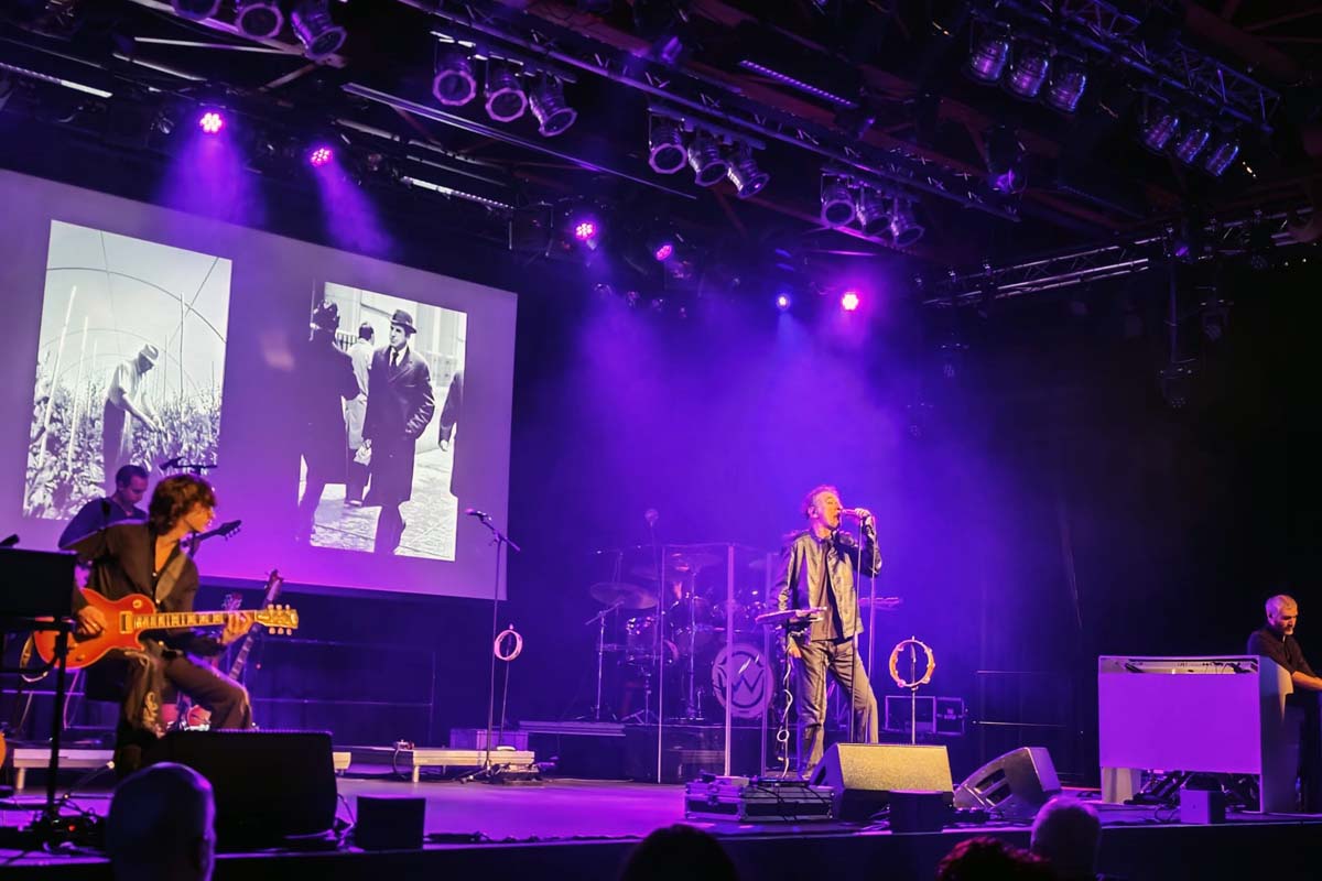 "The Watch" um Frontmann Simone Rossetti spielte in Wissen (Fotos: kk�)