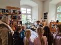 Friesenhagener Grundschüler besuchten die Katholische Bücherei 