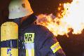 Bad Hnningen: Brand eines Carports hielt Feuerwehr in der Nacht auf Trab