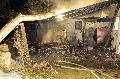 Anbau in Brdenbach durch Brand vllig zerstrt: Drei Feuerwehren im Einsatz