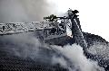 Groaufgebot der Feuerwehren bei Dachstuhlbrand in Etzbach  Haus unbewohnbar