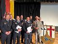Silbernes Feuerwehr-Ehrenzeichen am Bande an Einsatzkrfte aus dem Kreis Neuwied verliehen
