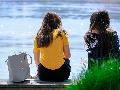 Abendspaziergang in Selters: Frauen diskutieren ber Mutterschaft und Glck