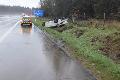 PKW berschlgt sich auf Autobahn  Beifahrer flchtet