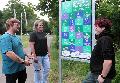 Neue Hinweisschilder f�r die Wiedinsel installiert