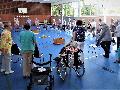Spaziergang mit Brezelessen und Gymnastik 
