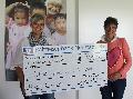 Symbolische Scheckübergabe von "Kinder in Not e.V." zugunsten der Ukraine-Hilfe