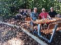 Kausener Rentnergruppe erstellte neue Sitzgruppe