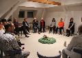 Hybrid und verbunden: Haus der Stille in Rengsdorf feiert 30. Geburtstag
