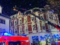Dachstuhlbrand in Betzdorf: Feuer in Küchenzeile fordert die Feuerwehren