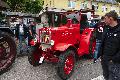 Alte Fahrzeuge und junge Fans beim Traktorentreffen in Isenburg