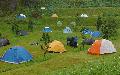 In Weyerbusch schlagen Jugendfeuerwehren ihre Zelte auf