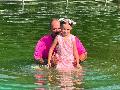 Sechsj�hrige �Lizzy� wurde im Badesee der Klingelwiese bei Maxsain getauft