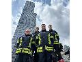 Hoch hinaus: Zwei Teams der Freiwilligen Feuerwehr Hamm (Sieg) bestehen KlnTurm-Herausforderung