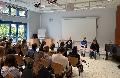 Ellen Demuth im Dialog mit Sch�lern der IGS Hamm/Sieg