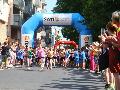 Deichlauf Neuwied: Hohe Teilnehmerzahl bei schweitreibenden Bedingungen
