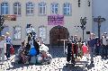 Kleiderberge in Koblenz setzen ein Zeichen gegen den Konsumrausch