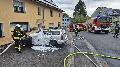 Pkw-Brand in Rotenhain: Feuerwehr rettet Hausbewohner und Katzen
