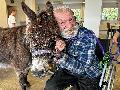Tierischer Besuch im Seniorenzentrum Birken-Honigsessen
