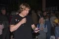 Dominik Eulberg macht Flederm�use im Burggarten Hachenburg h�rbar