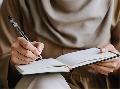 Erfolgreich zur Hausarbeit: Wie Ghostwriter akademische Ziele greifbar machen
