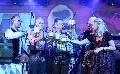 Horser Wiesn: Aischzeit lie Tische und Bnke wackeln