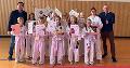 Taekwondo-Kampfsportler bestehen Prüfung