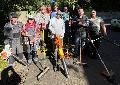 Herbstlicher Arbeitseinsatz auf dem Waldfriedhof in Ro�bach
