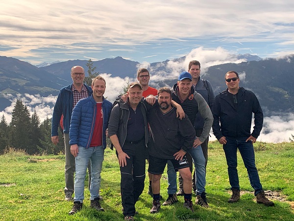 Tennisabteilung des WS Neitersen auf Wandertour in Wildschnau 