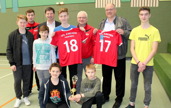 Faustball-Regionalmeisterschaften: Lob und Erfolg fr VfL Kirchen