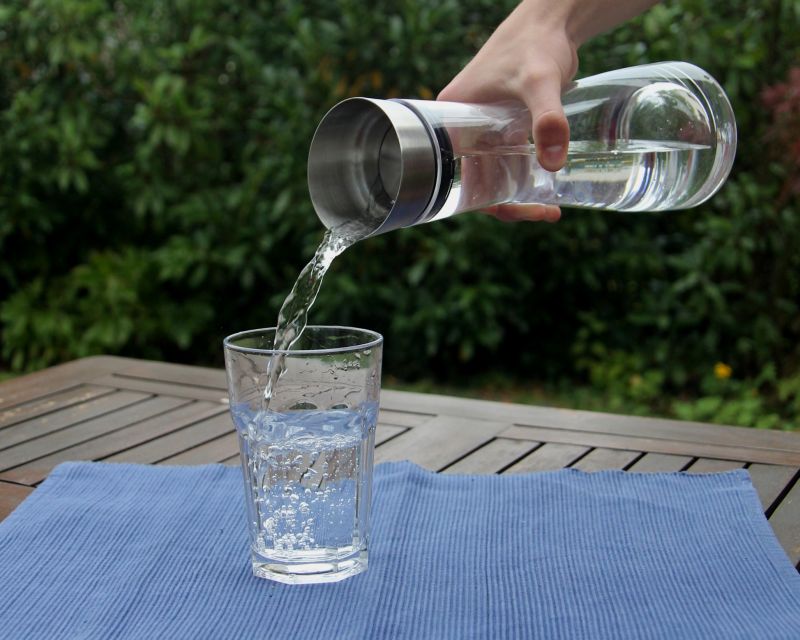 Ein klare Sache: Im Trinkwasser in der Verbandsgemeinde Montabaur ist kaum Nitrat nachweisbar. Foto: VG Montabaur
