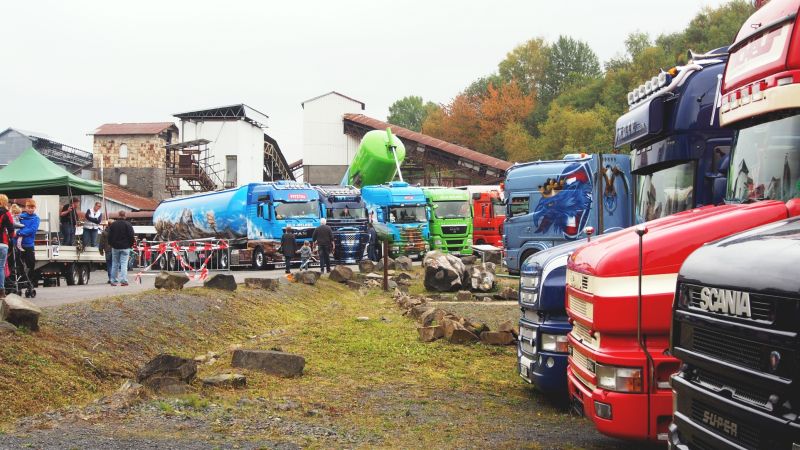 Impressionen vergangener Truckertreffs von Tatjana Steindorf