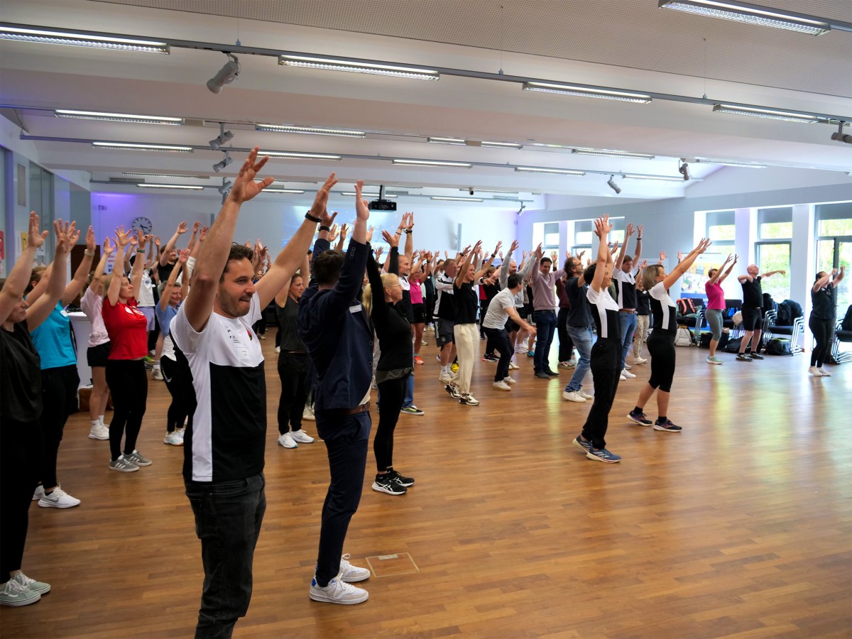In einem Jahr wurden die Teilnehmenden in Theorie und Praxis auf die Durchf�hrung von sicherem und inklusivem Sportunterricht vorbereitet (Foto: Mara Stahlhofen)