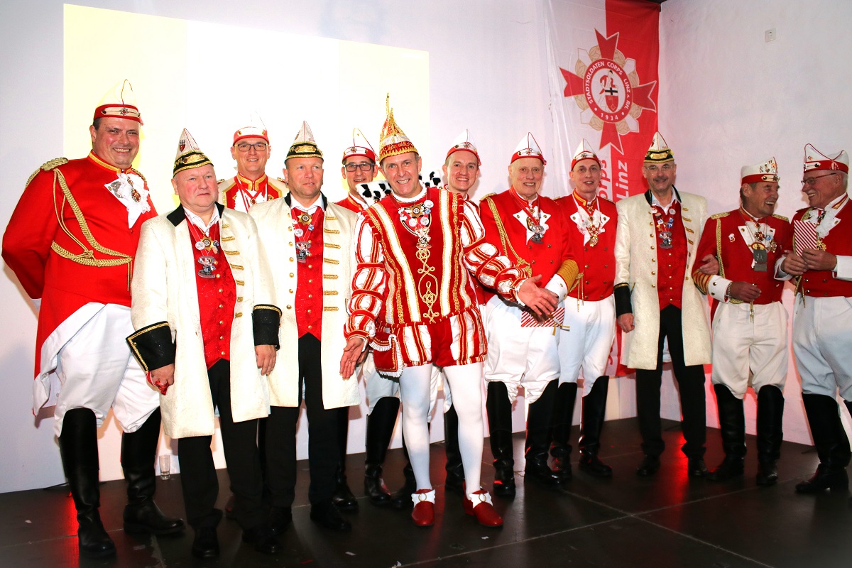 Traditionelles Uhlesessen der Stadtsoldaten Linz 