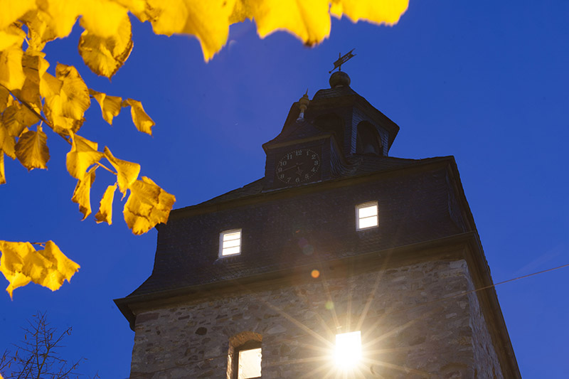 Symbolfoto: Uhrturm Dierdorf