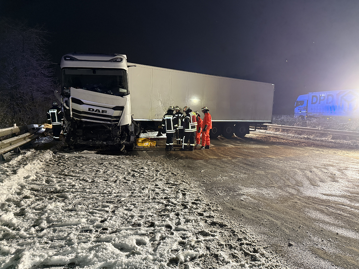 Unfall auf der A3 bei Montabaur sorgt f�r Vollsperrung