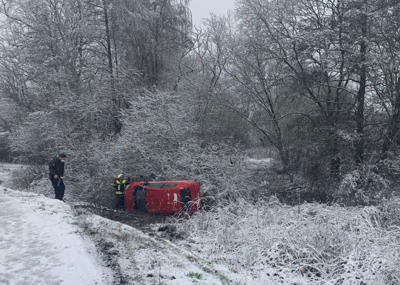 Verkehrsunfall auf K96 mit eingeklemmter Person