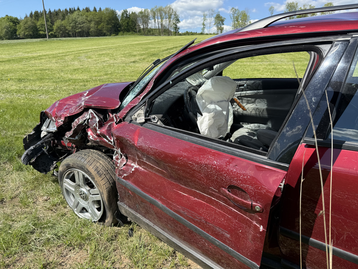 VIDEO: Neun Verletzte bei Verkehrsunfall auf der B255