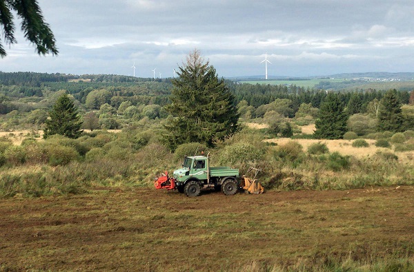 Herrenloser Unimog kurvt am Stegskopf