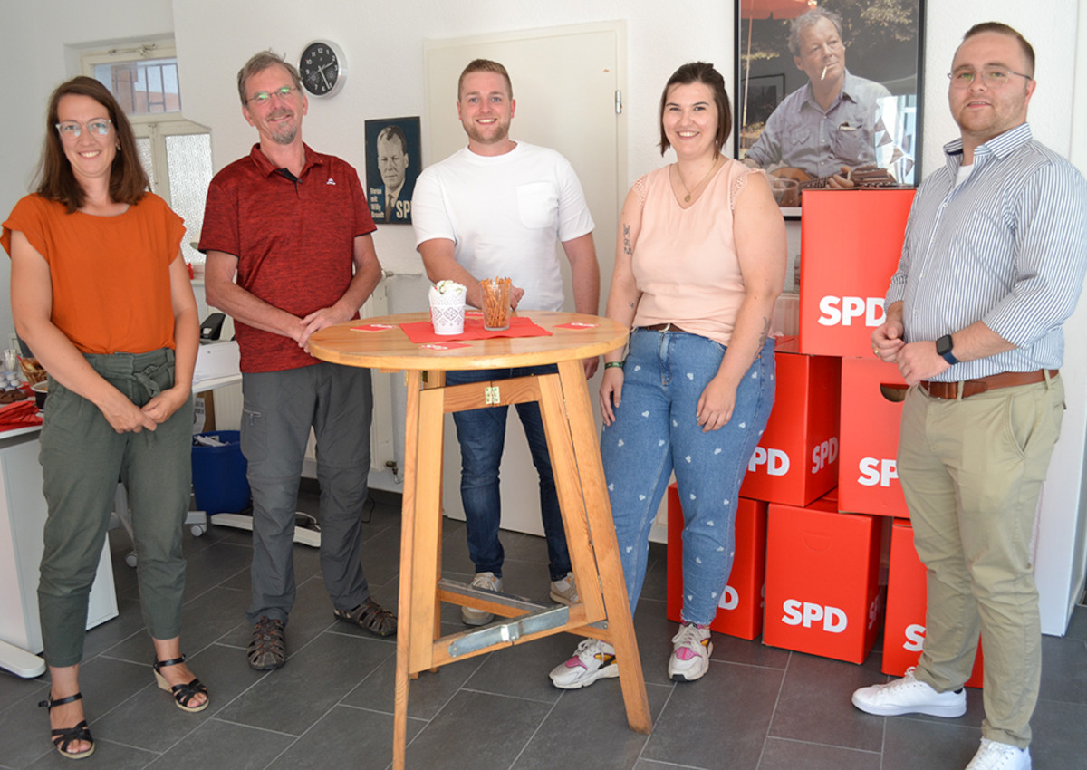 Stefanie Fritzenktter, Stellvertretende Vorsitzende SPD-Ortsverband Unkel-Bruchhausen, Bernhard Reuter, Vorsitzender SPD-Ortsverband Unkel-Bruchhausen, MdB Martin Diedenhofen und JUSOS-Landesvorsitzende Marie-Christin Schlter. (Foto: Privat)
