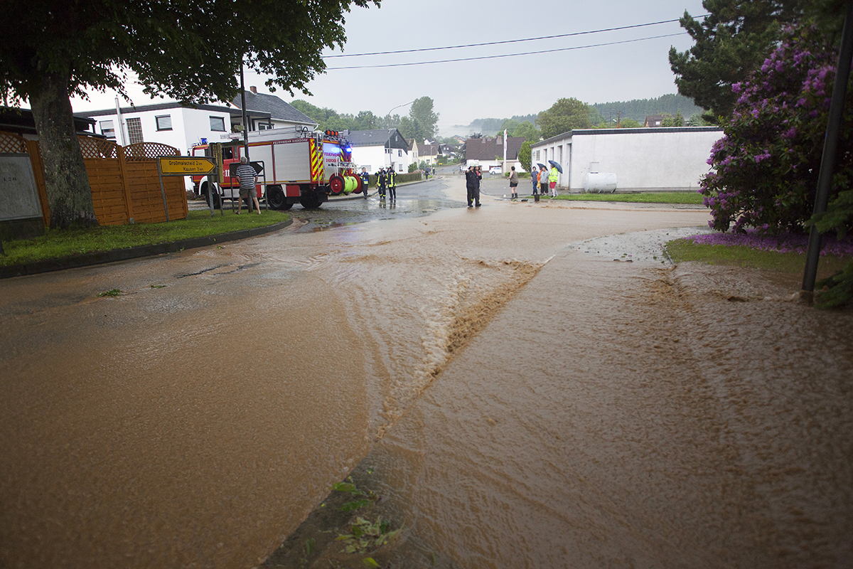 Starkregen verursacht immer wieder berschwemmungen. Foto: Wolfgang Tischler